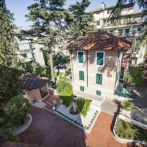 Apart-hotel Aurora